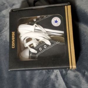 BABY CONVERSES